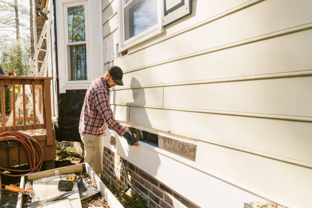 Trusted Emergency Siding Repair service in Edinburg, TX - Creative Siding